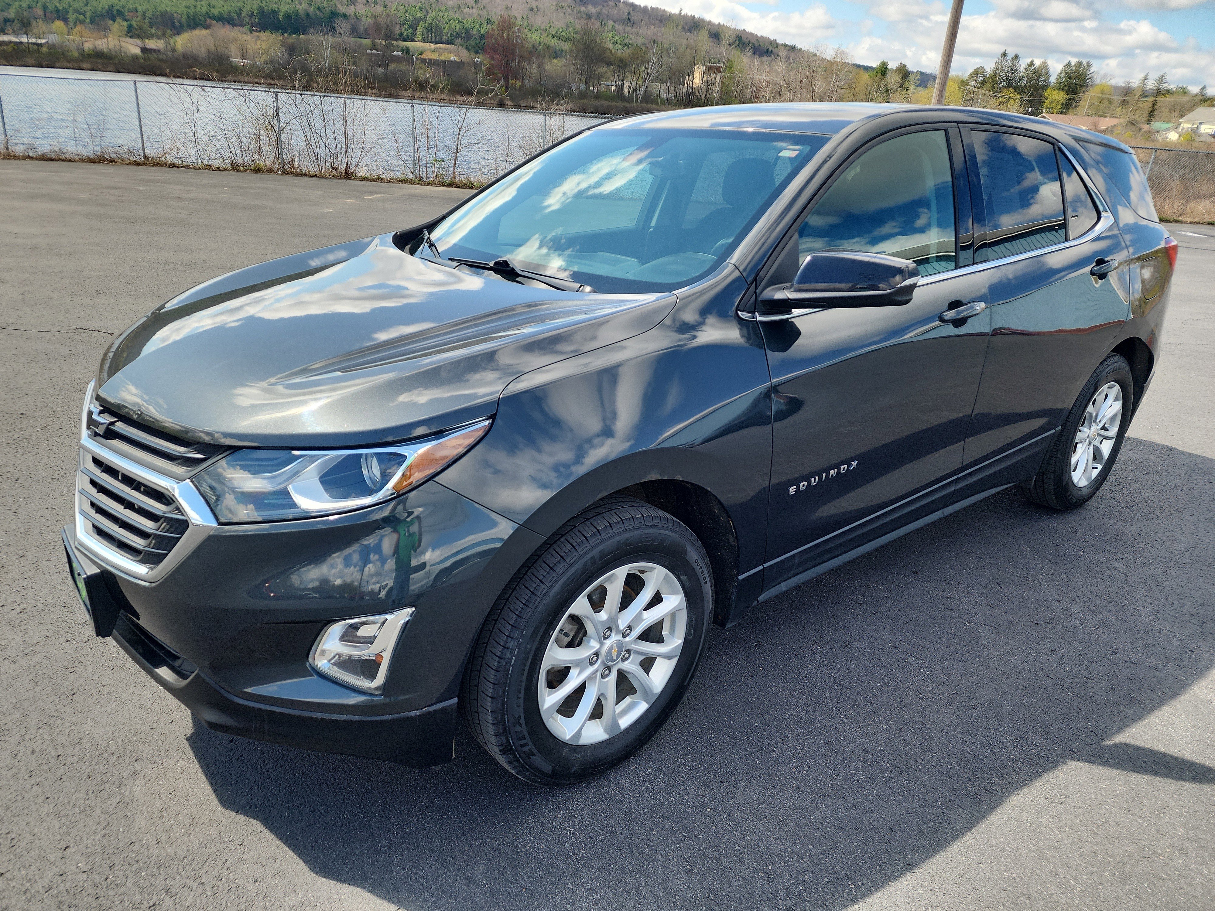 Used 2019 Chevrolet Equinox LT image 4