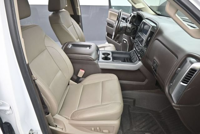 Used 2018 Chevrolet Silverado 1500 LTZ Z71 w/ LTZ Plus Package AWD/4WD image 14
