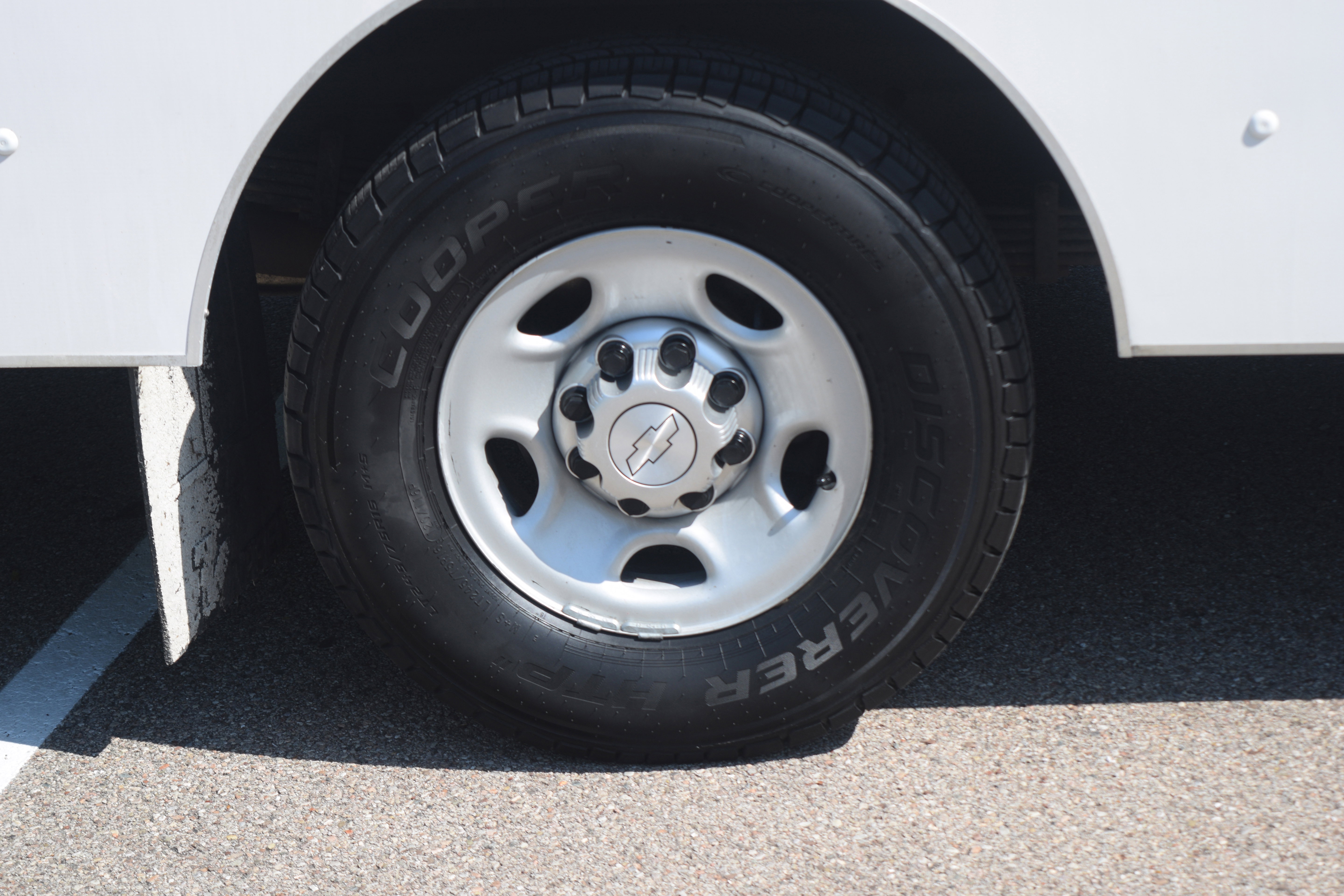 Used 2014 Chevrolet Express 3500 RWD image 19