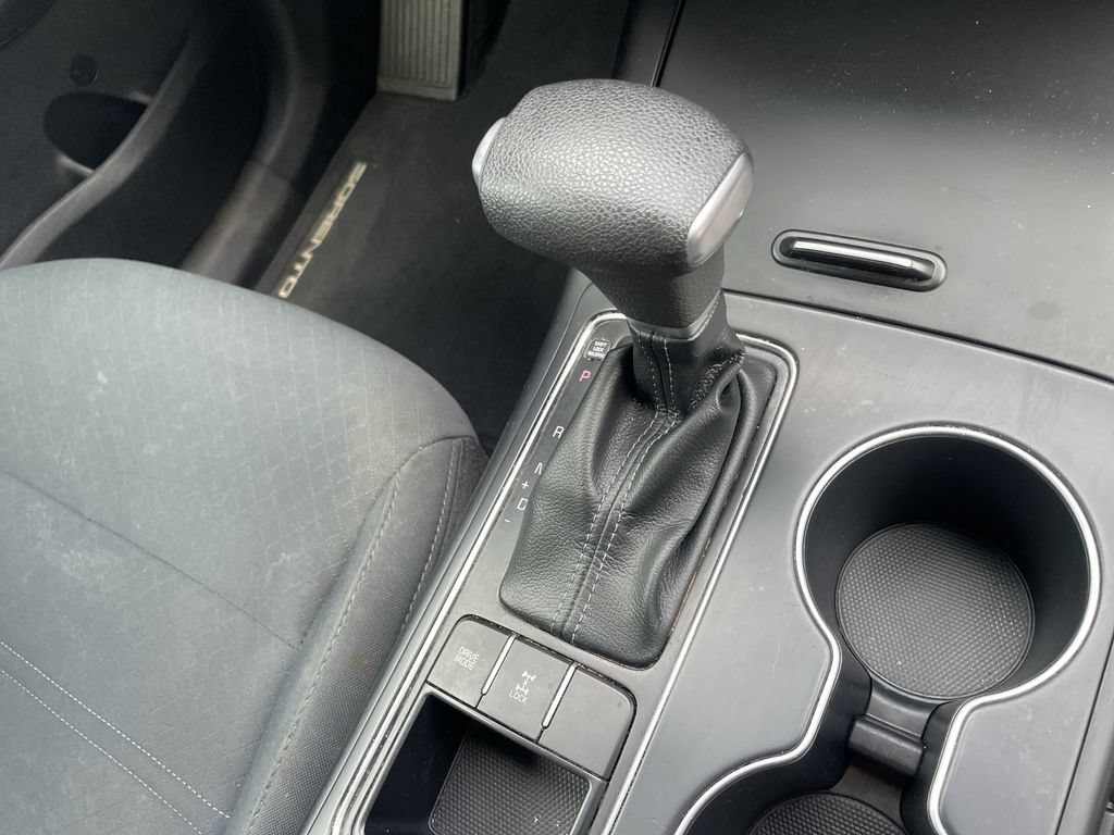 Used 2019 Kia Sorento AWD image 25