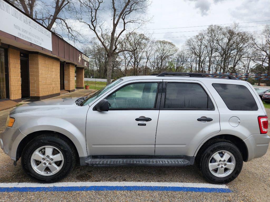 Used 2010 Ford Escape XLT image 6
