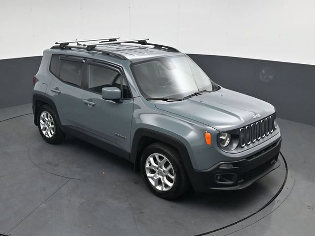 Used 2016 Jeep Renegade Latitude FWD image 23