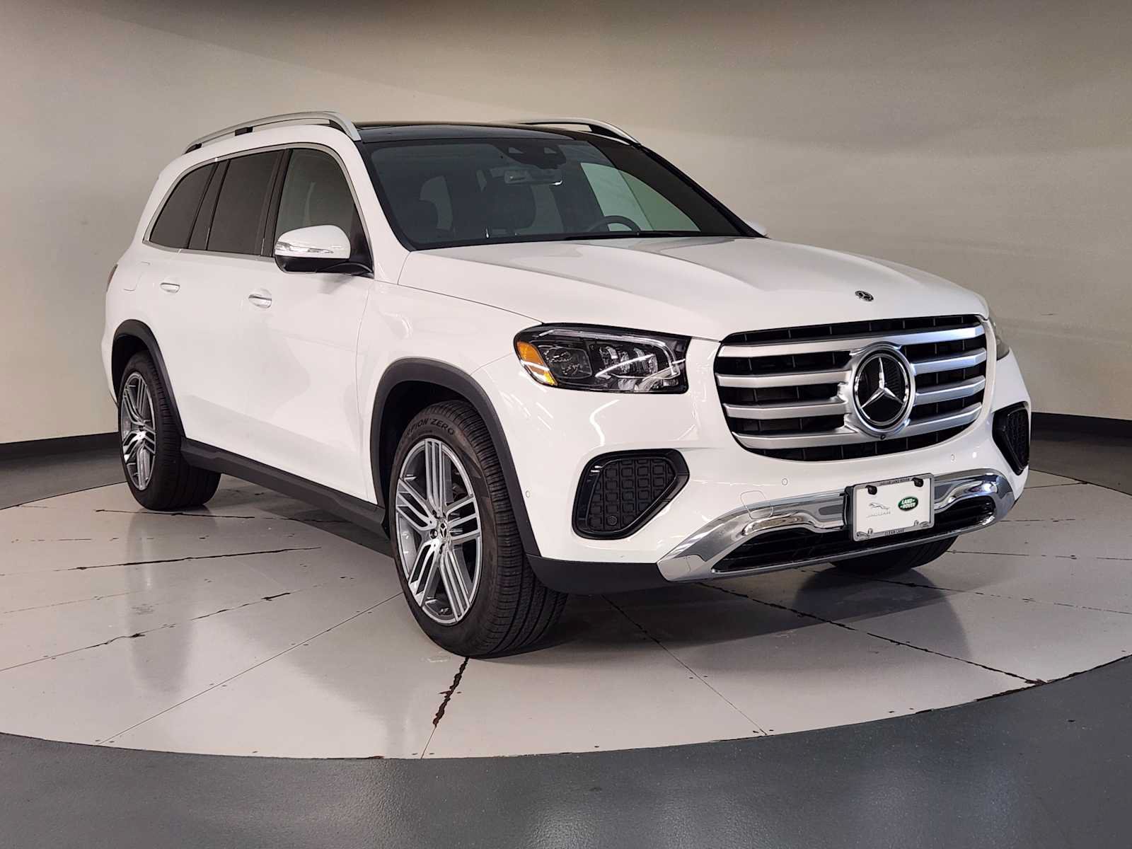Used 2026 Mercedes-Benz GLS 450 4MATIC image 7