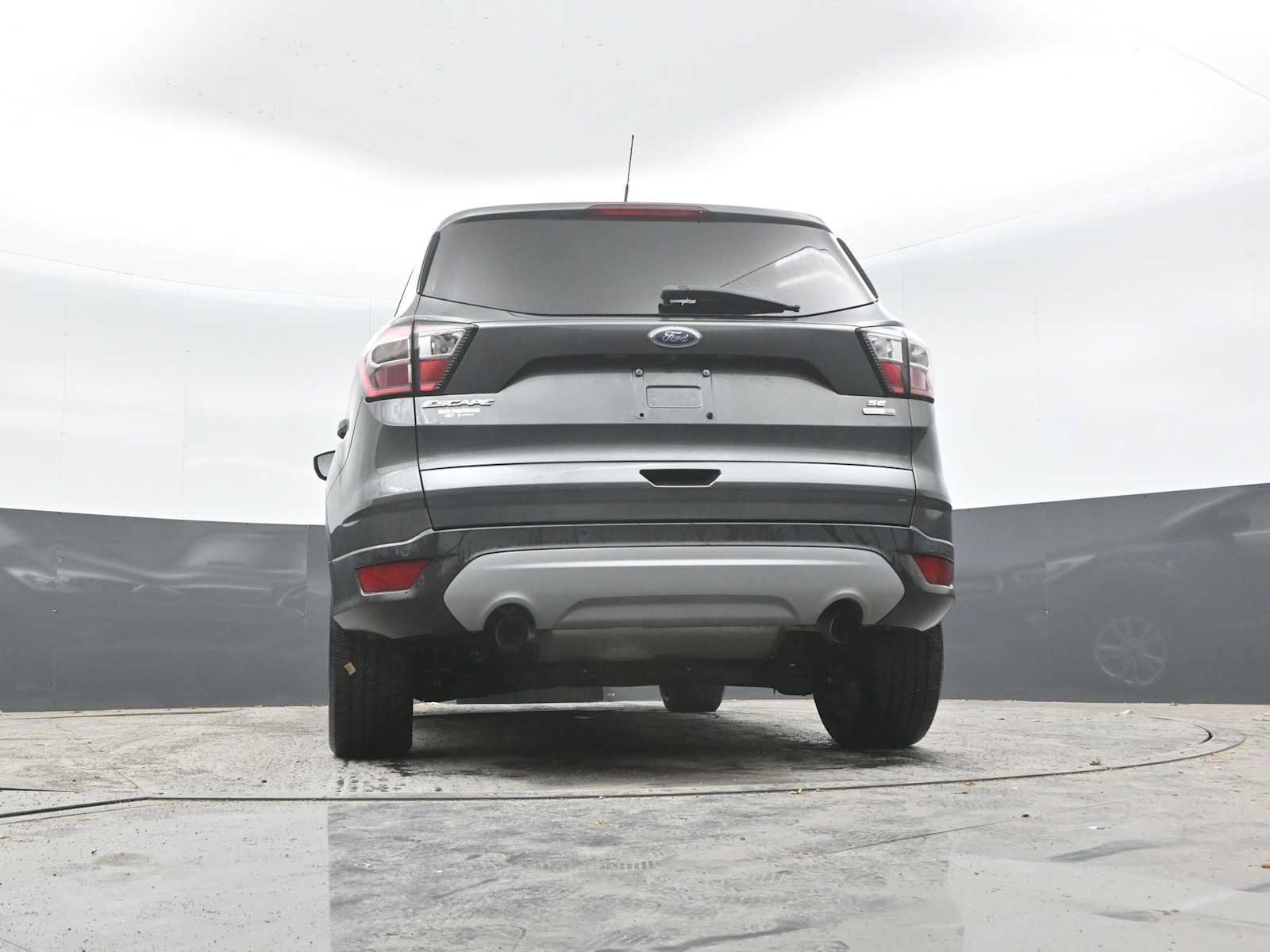 Used 2017 Ford Escape SE w/ Equipment Group 201A AWD/4WD image 32