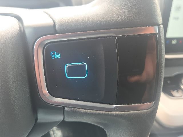 Used 2025 Ford Expedition Max Active AWD/4WD image 39
