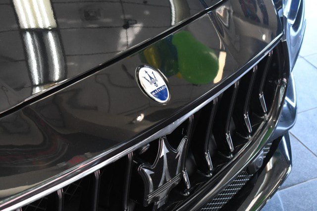 Used 2022 Maserati Ghibli Modena Q4 AWD/4WD image 5