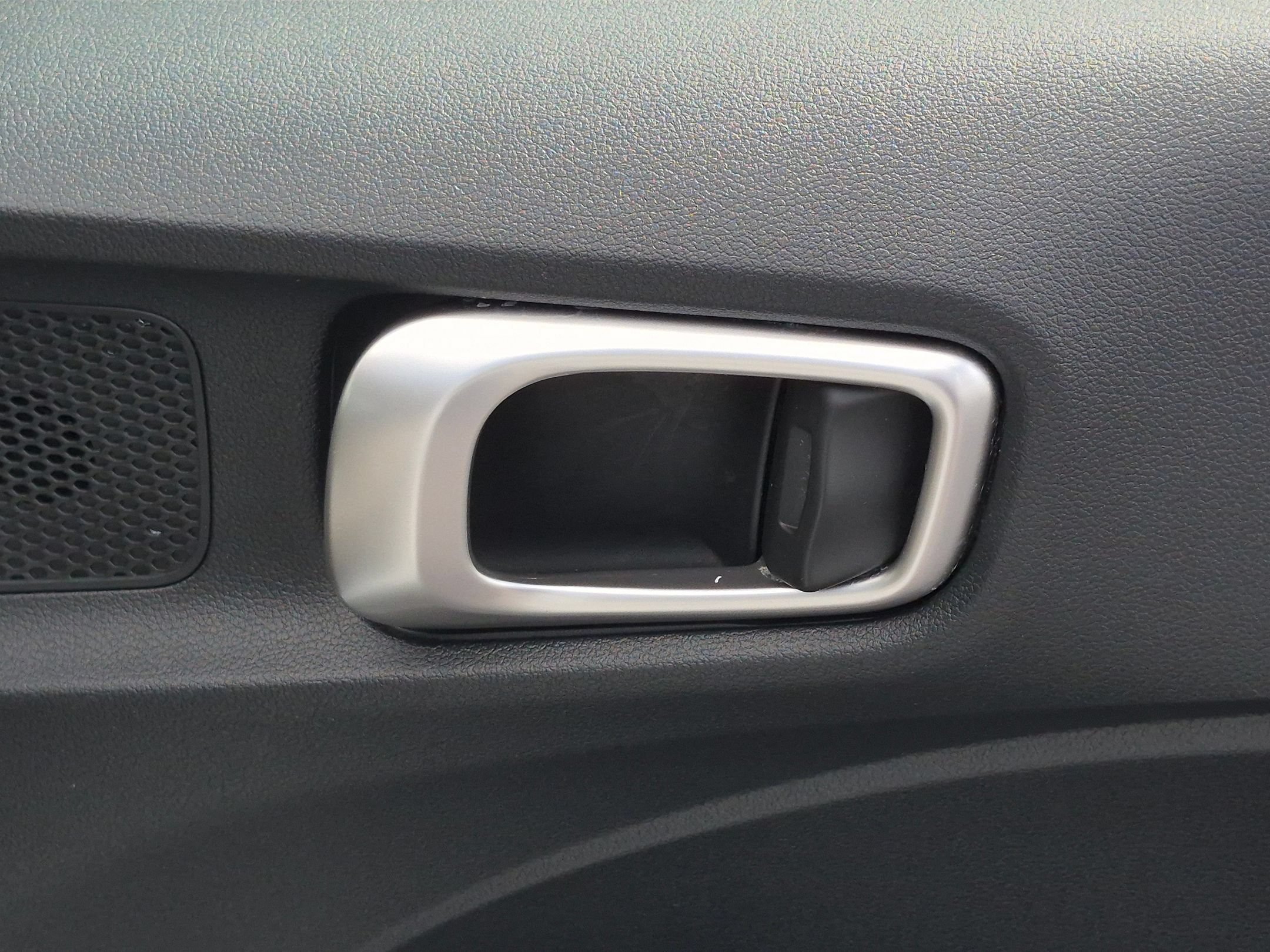 Used 2025 Hyundai Venue SEL FWD image 33