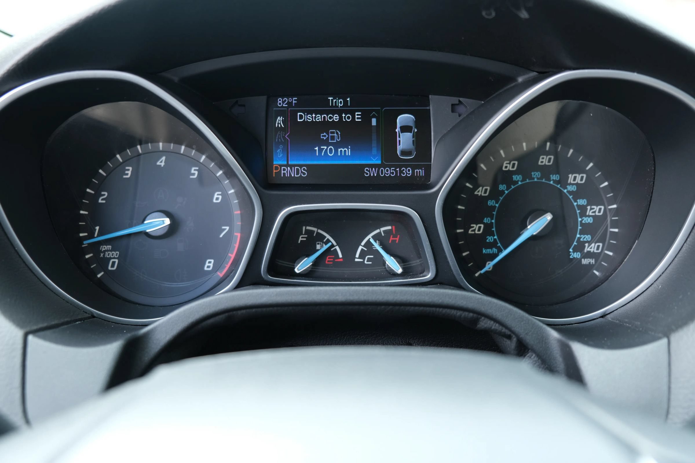 Used 2014 Ford Focus Titanium FWD image 15