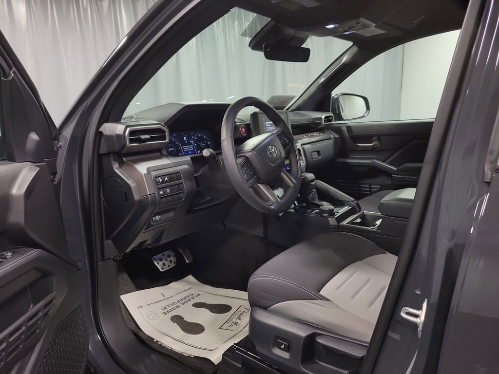 Used 2024 Toyota Tacoma TRD Sport image 12