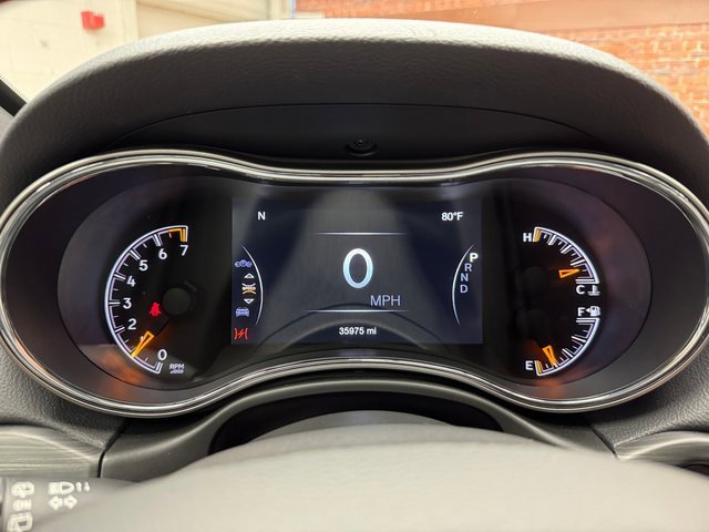 Used 2022 Jeep Grand Cherokee Laredo X image 16