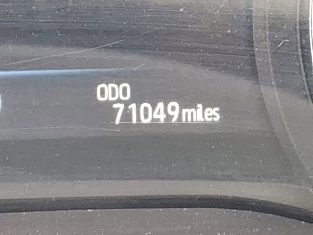 Used 2021 Toyota Sienna Limited image 25