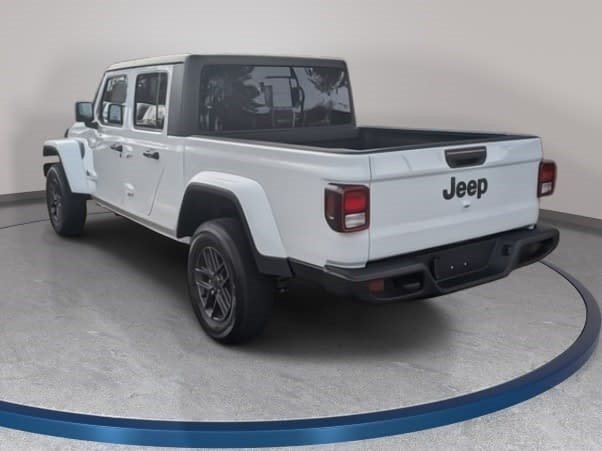 New 2026 Jeep Gladiator Sport AWD/4WD image 7
