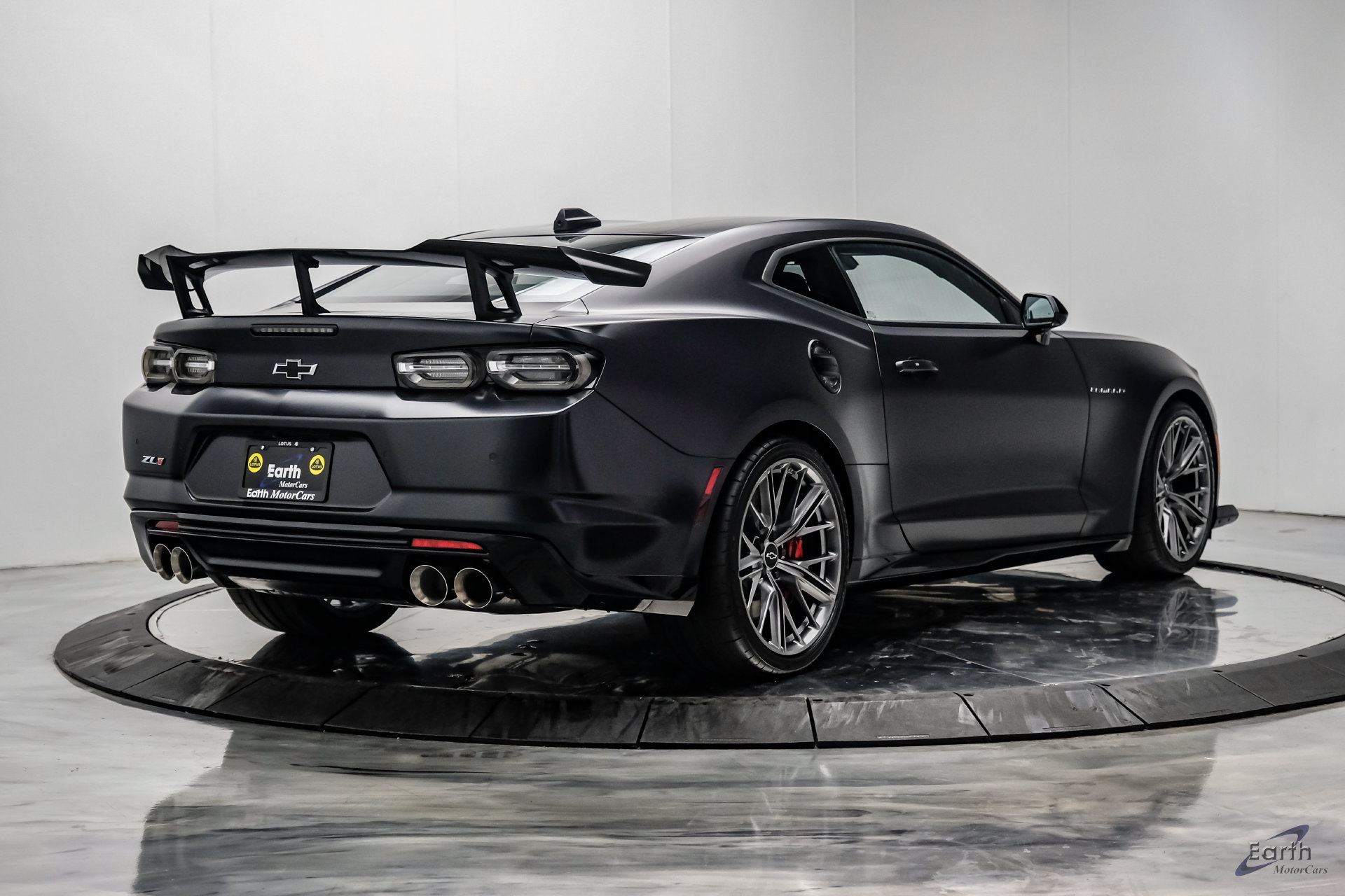 Used 2024 Chevrolet Camaro ZL1 RWD image 23