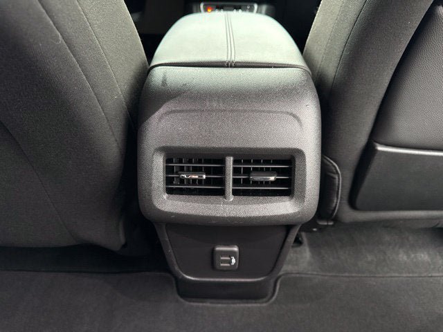 Used 2024 GMC Terrain SLE w/ Driver Convenience Package FWD image 24