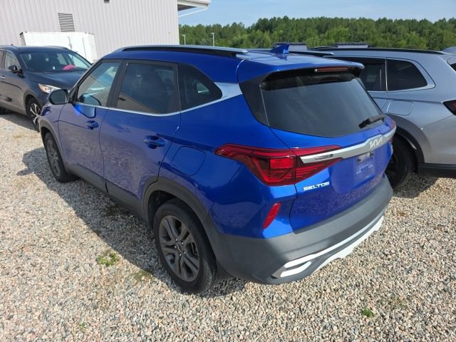 Certified 2023 Kia Seltos S w/ Navigation Package FWD image 4