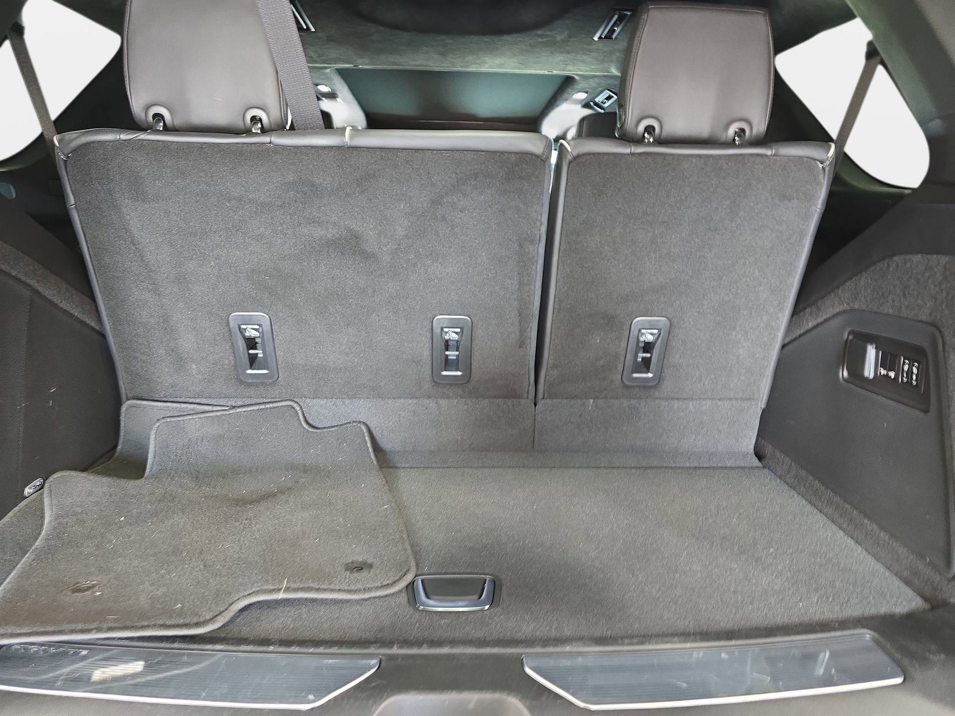 Used 2023 Cadillac Escalade V AWD/4WD image 12