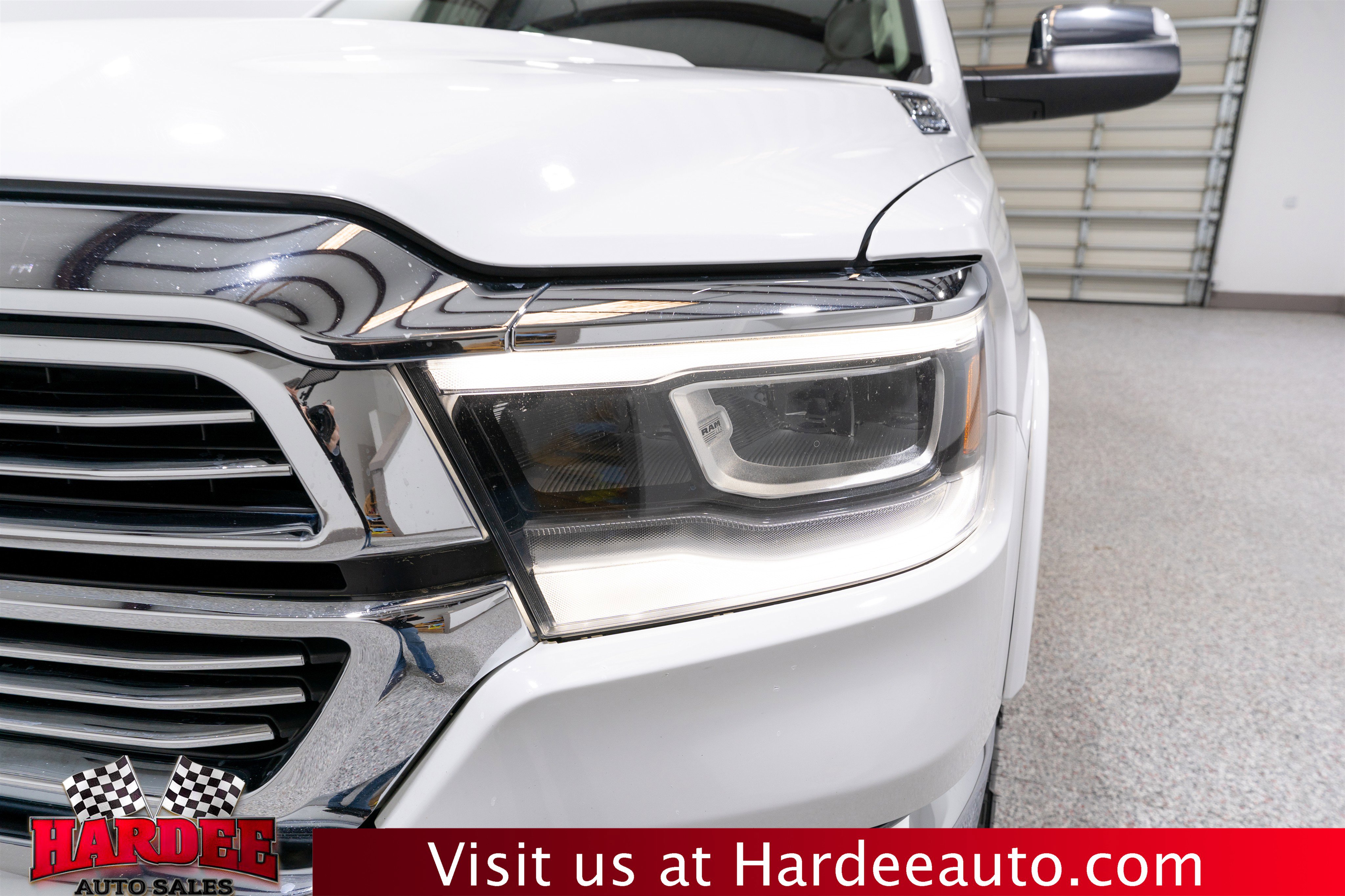 Used 2022 RAM 1500 Laramie AWD/4WD image 8