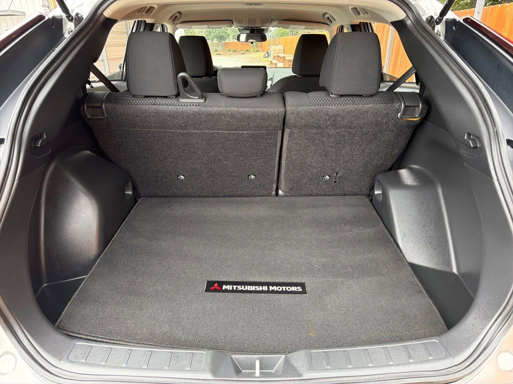 Used 2024 Mitsubishi Eclipse Cross LE image 30