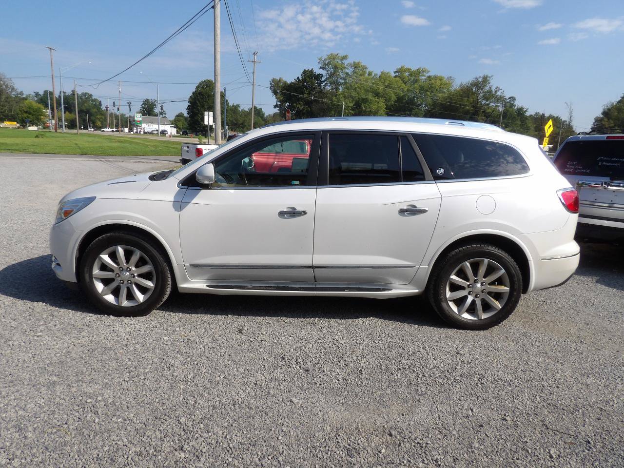 Used 2017 Buick Enclave Premium w/ Experience Buick Package AWD/4WD image 3