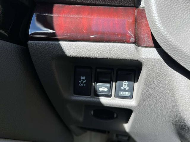 Used 2011 INFINITI G37 Journey w/ Premium Pkg image 34