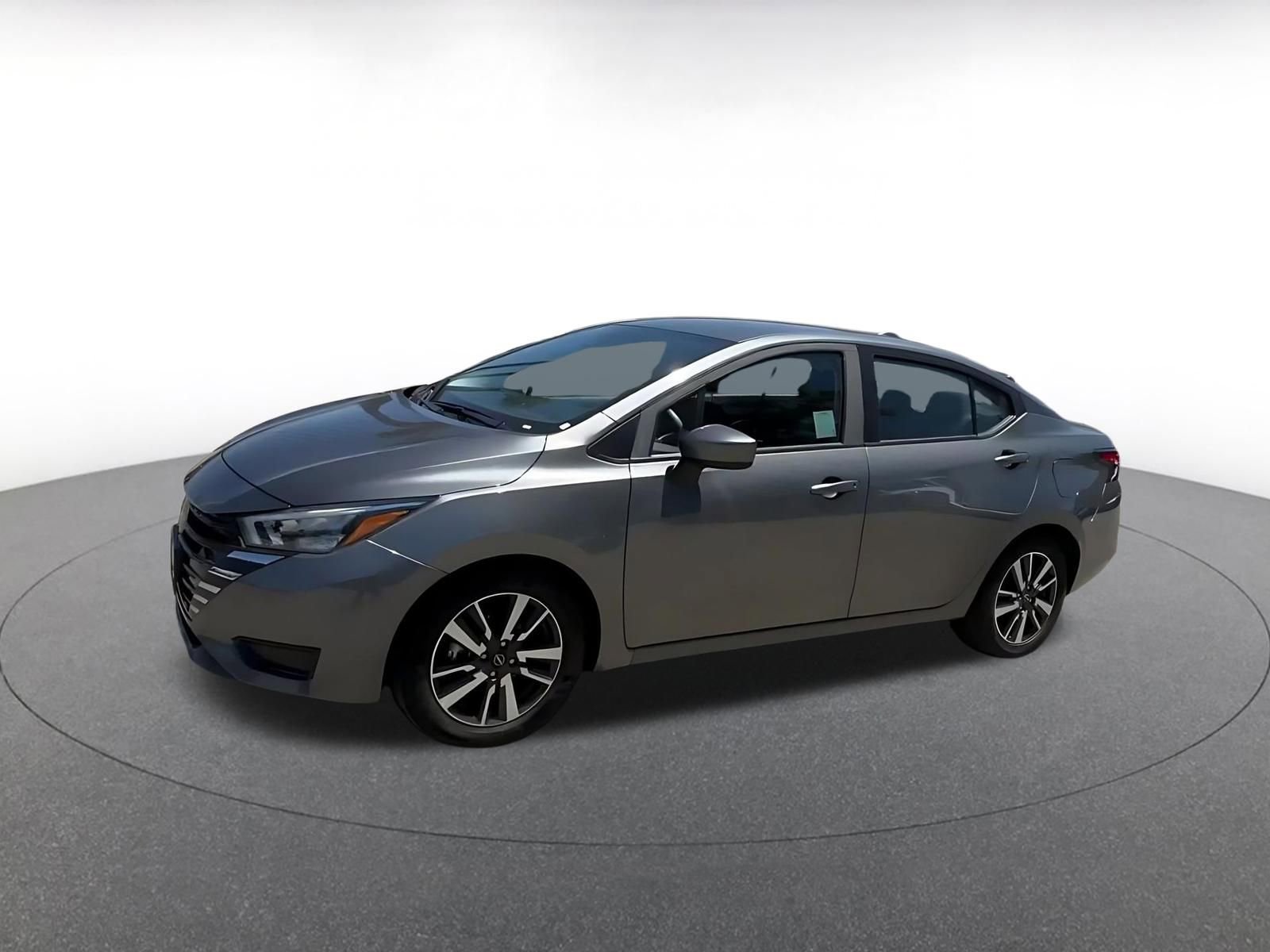 Used 2025 Nissan Versa SV FWD image 8