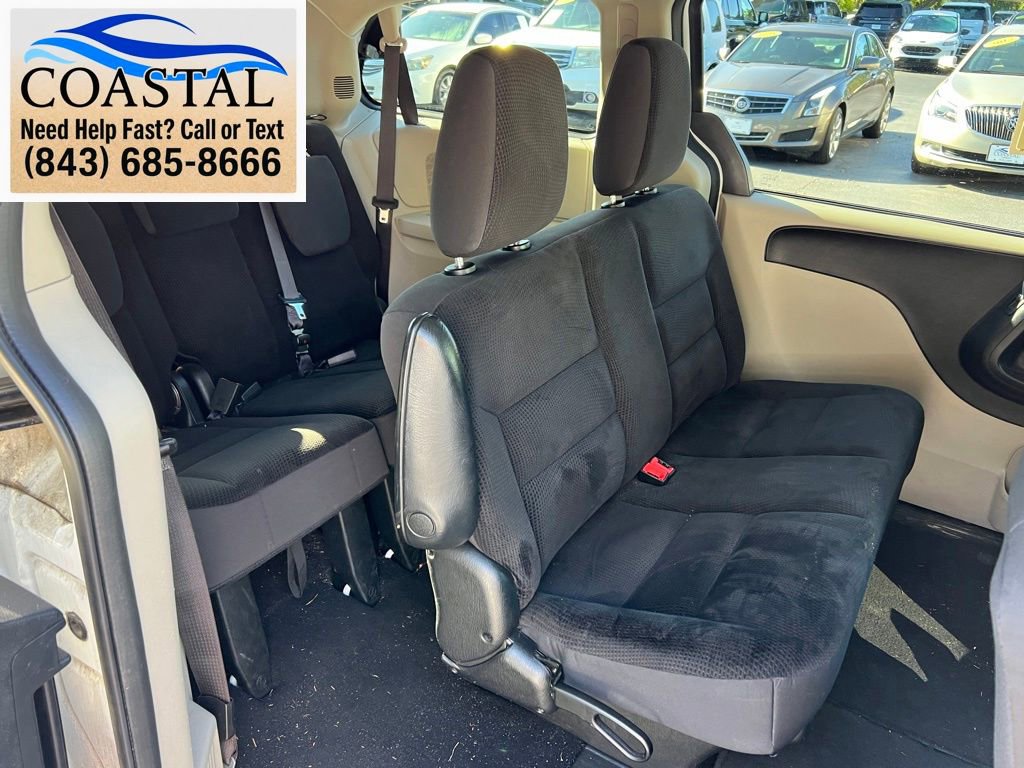 Used 2019 Dodge Grand Caravan SE FWD image 16