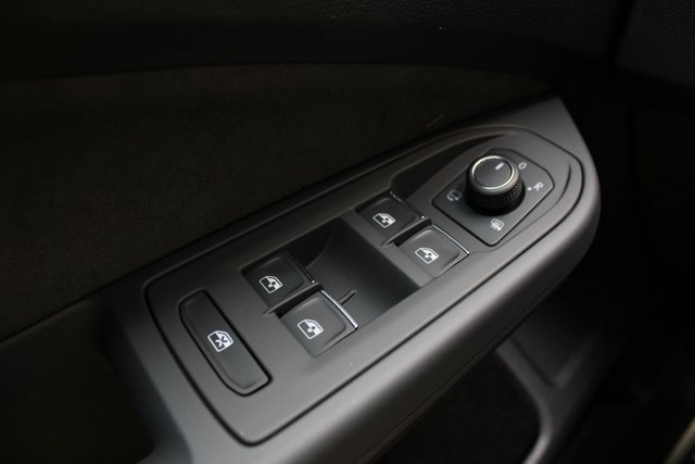 New 2025 Volkswagen GTI SE image 15