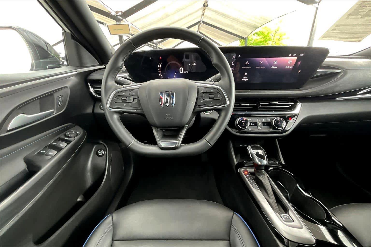Used 2024 Buick Envista Sport Touring w/ Convenience II Package FWD image 6