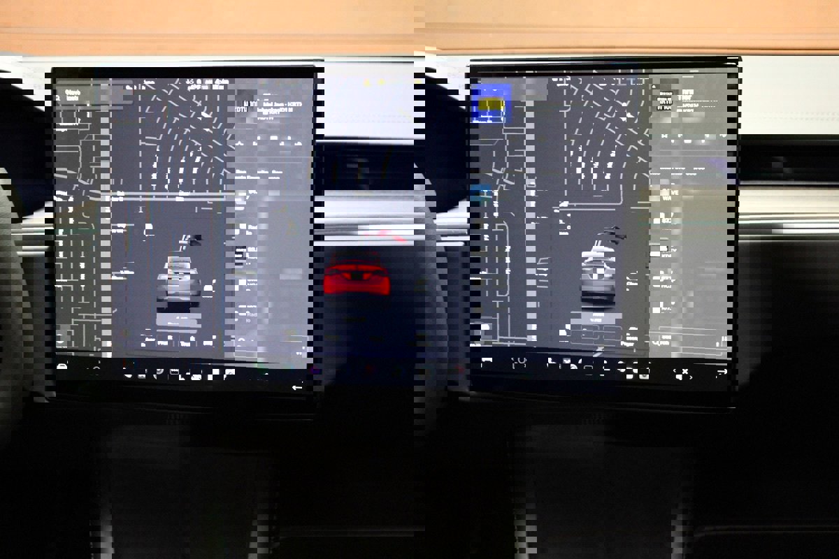 Used 2023 Tesla Model X 6 Seater AWD image 42