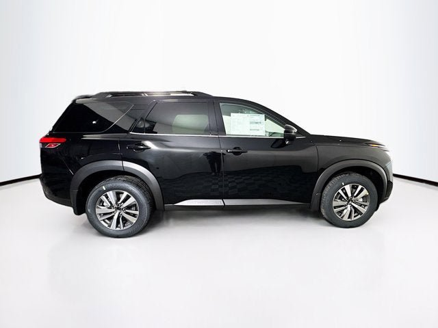 New 2026 Nissan Pathfinder SL AWD/4WD image 4