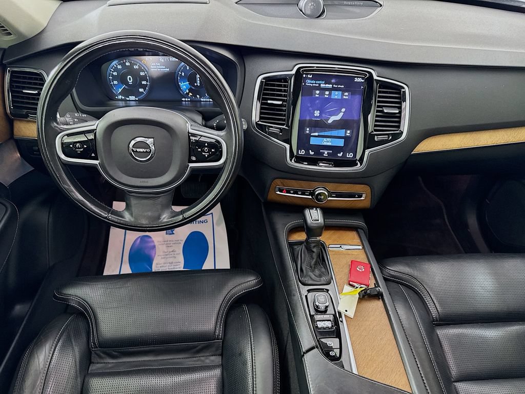 Used 2018 Volvo XC90 T6 Inscription w/ Convenience Package AWD/4WD image 28
