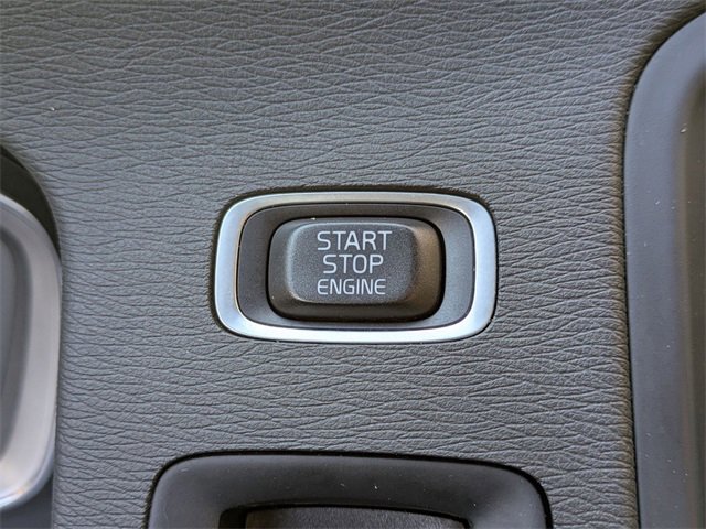 Used 2018 Volvo V60 T5 Dynamic w/ Vision Package image 20