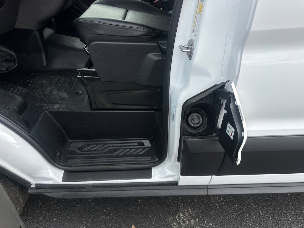 New 2026 Ford Transit 250 148 Medium Roof w/ Load Area Protection Package image 34