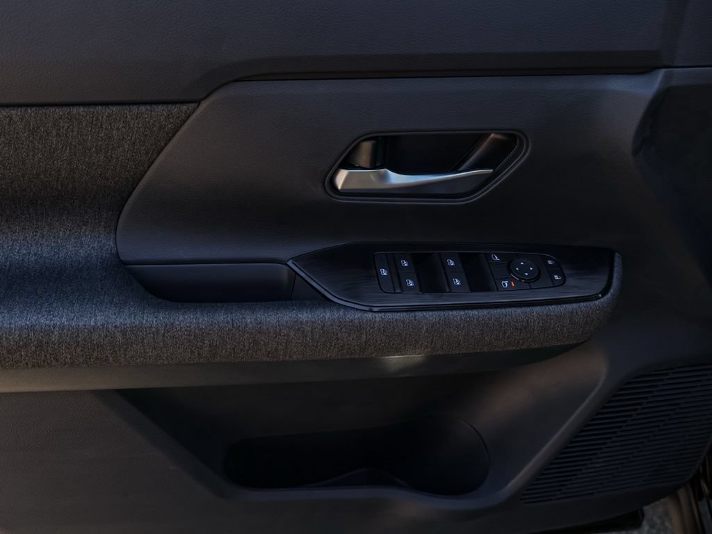 New 2026 Nissan Kicks SV w/ Cold Weather Package FWD image 24