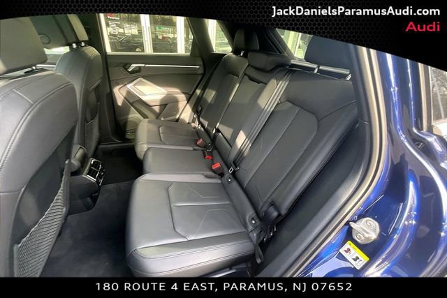 Used 2023 Audi Q3 2.0T Premium Plus w/ Premium Plus Package image 24