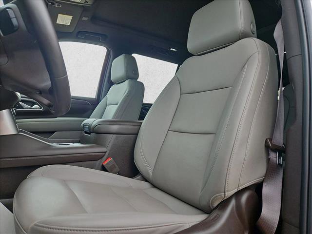 Used 2023 Chevrolet Tahoe Z71 w/ Luxury Package image 16