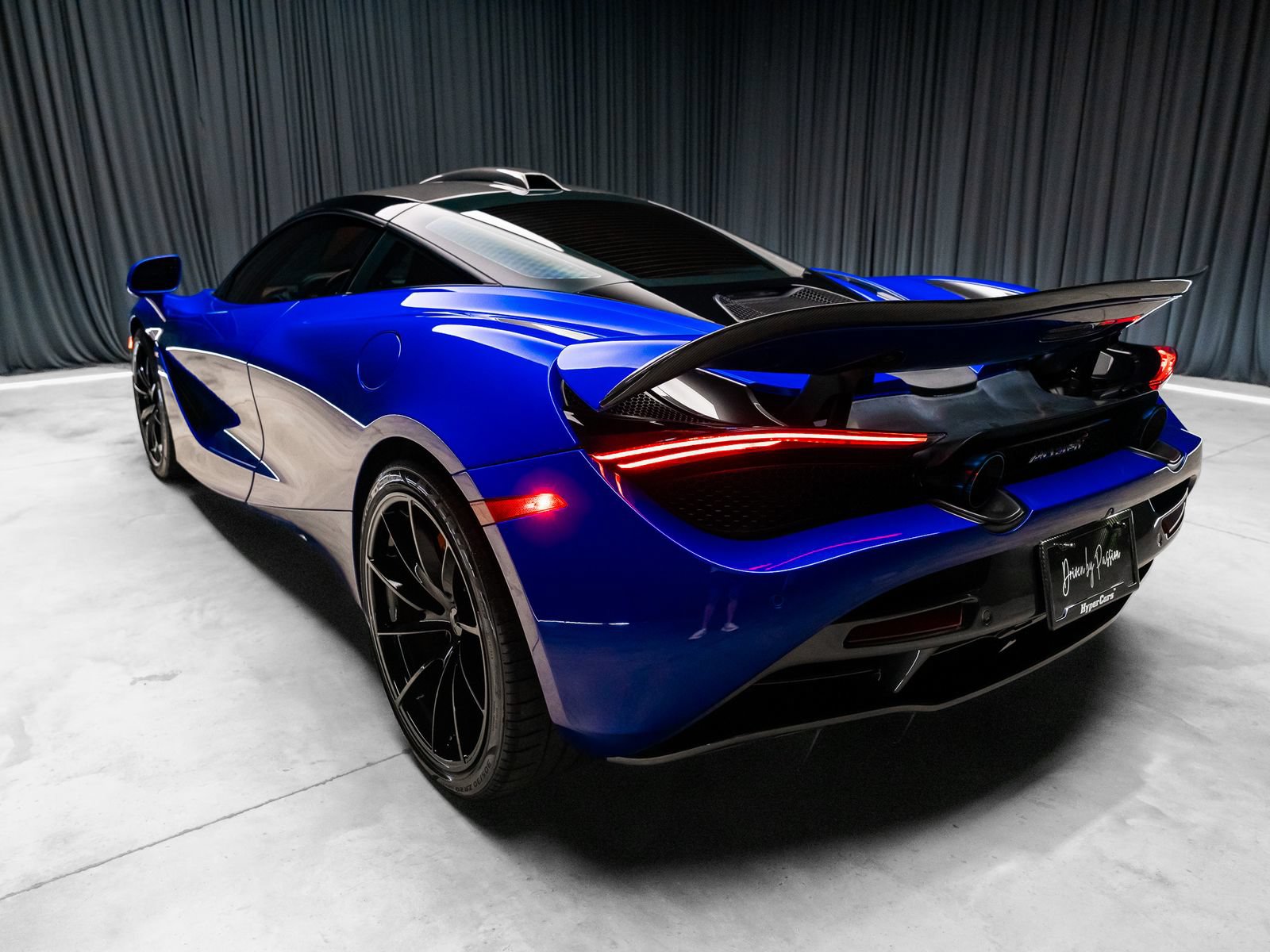 Used 2018 McLaren 720S Luxury RWD image 15