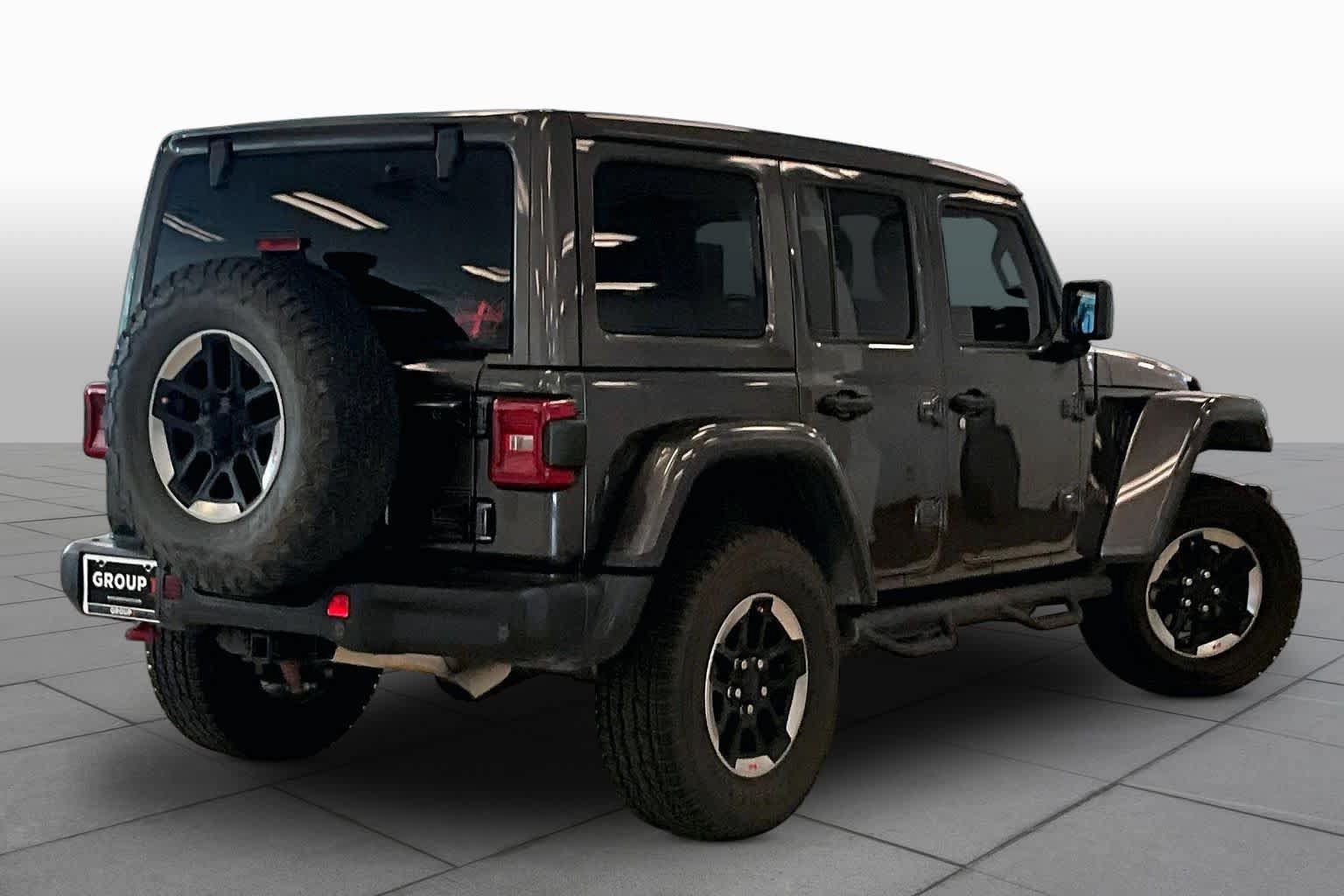 Used 2019 Jeep Wrangler Unlimited Rubicon AWD/4WD image 11
