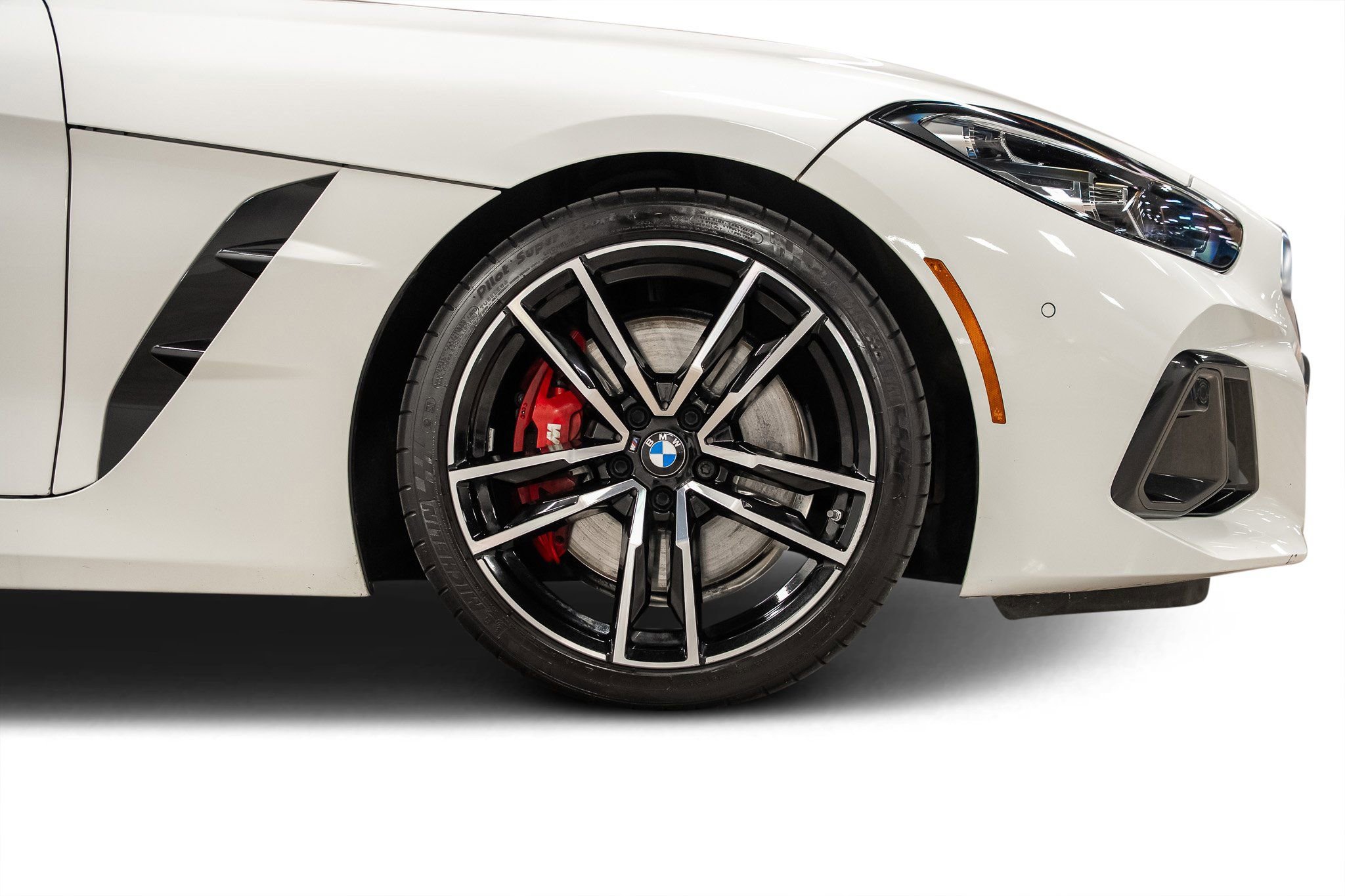 Used 2023 BMW Z4 sDrive30i w/ Premium Package image 32