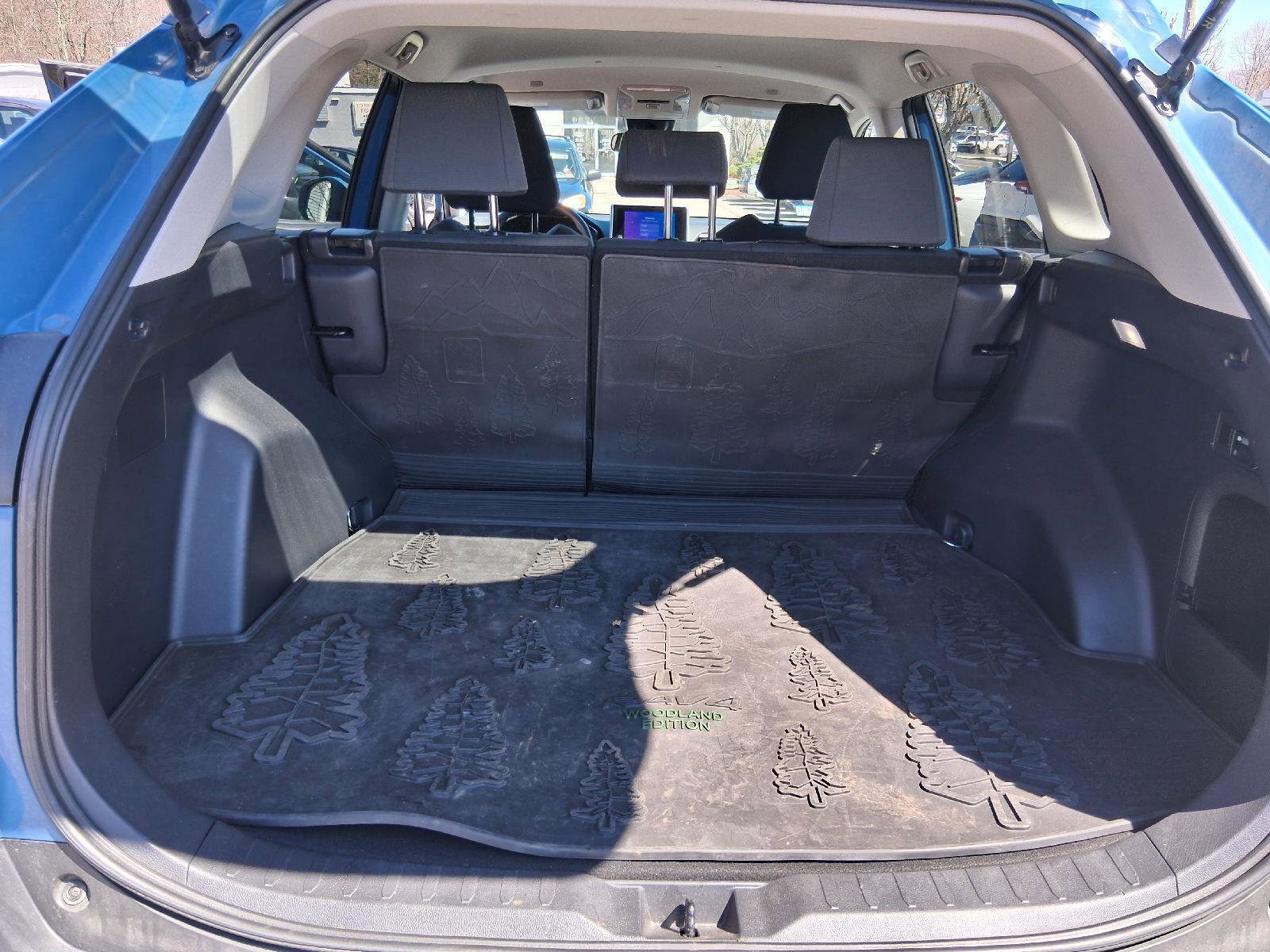 Used 2023 Toyota RAV4 AWD Hybrid image 25