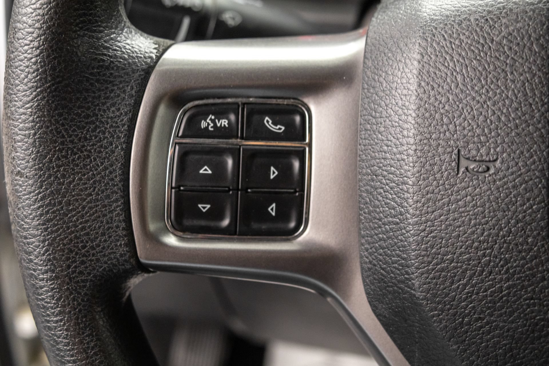 Used 2022 RAM 1500 Classic SLT w/ Electronics Group AWD/4WD image 20