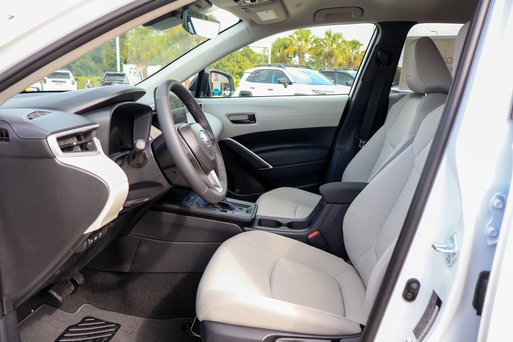 New 2026 Toyota Corolla Cross LE FWD image 7
