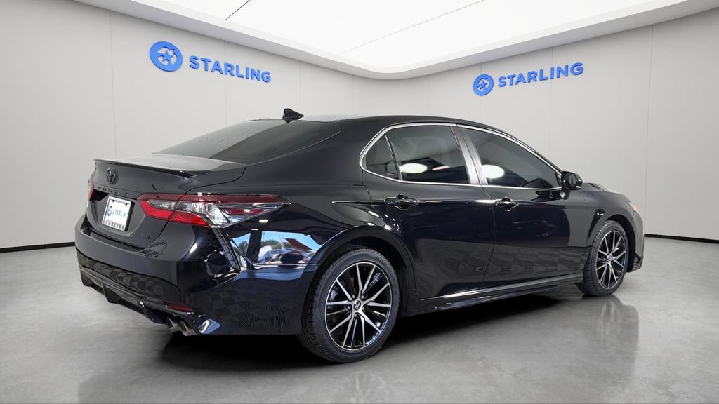 Used 2021 Toyota Camry SE FWD image 9