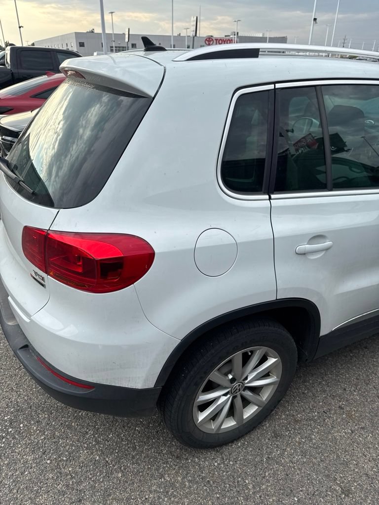 Used 2017 Volkswagen Tiguan Wolfsburg Edition AWD/4WD image 8