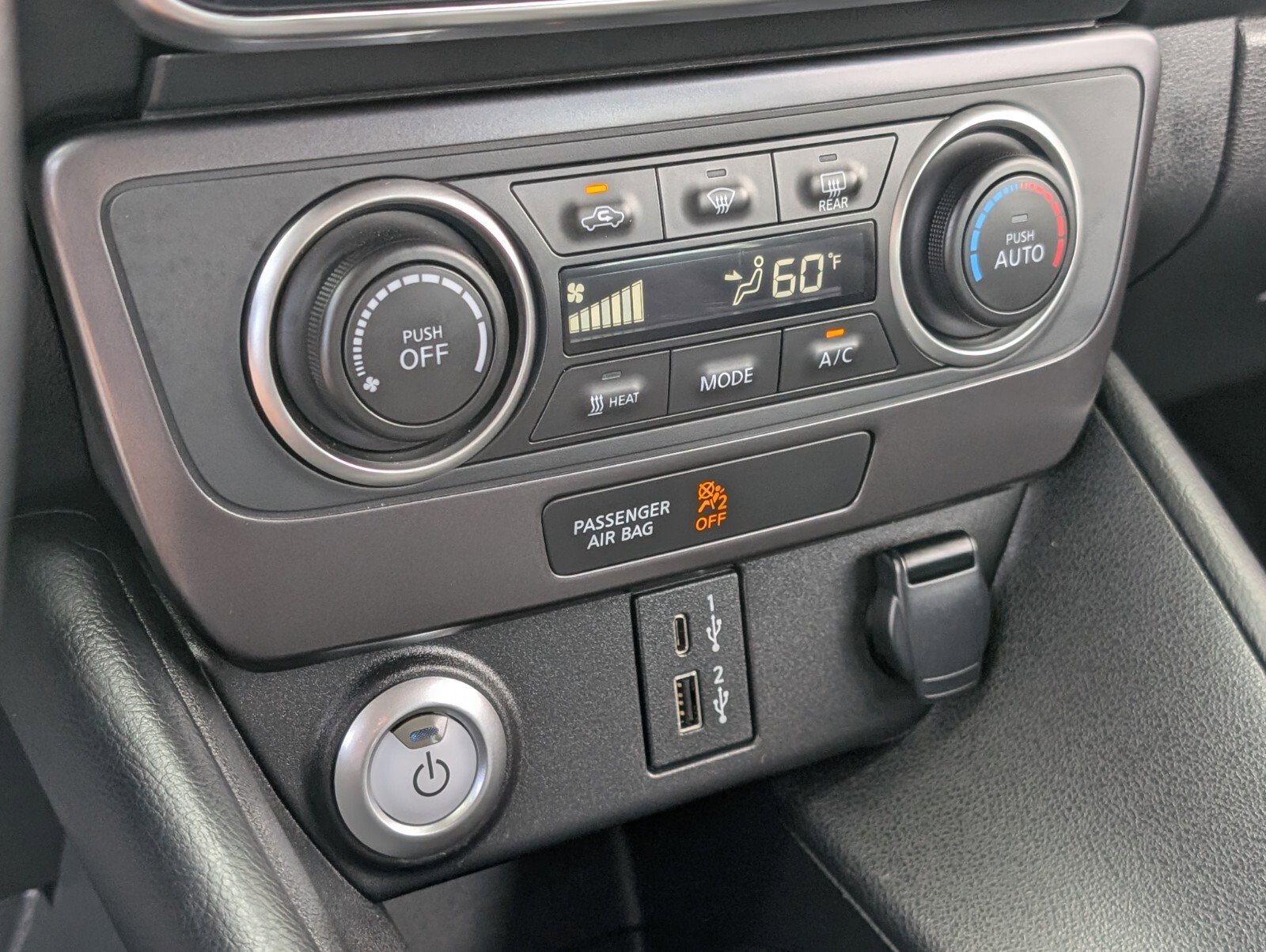 Certified 2025 Nissan Leaf S image 22