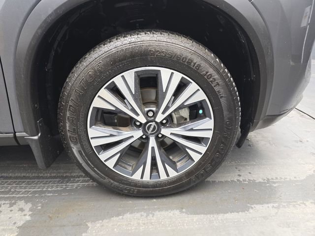 Used 2023 Nissan Rogue SV w/ SV Premium B Package image 12