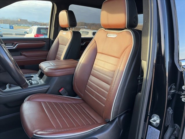 Used 2024 GMC Sierra 2500 Denali Ultimate image 16