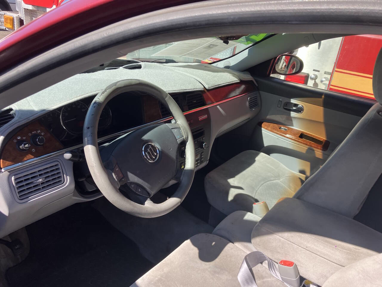 Used 2005 Buick LaCrosse CX w/ Silver Convenience Package image 16