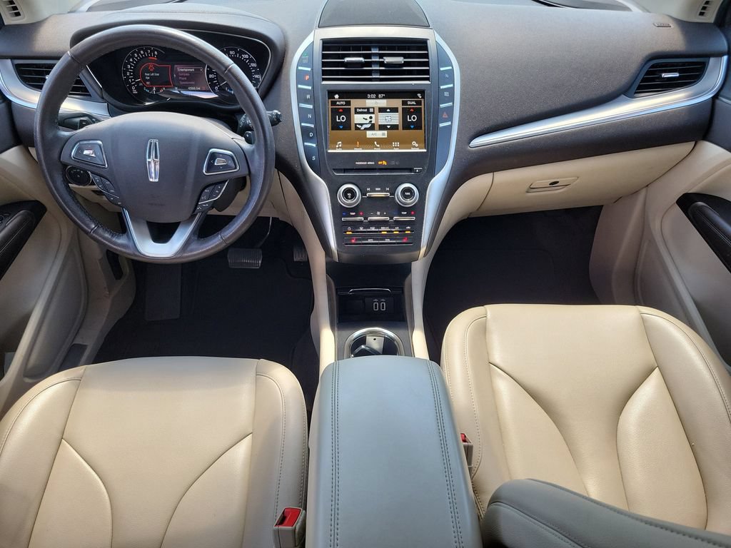 Used 2017 Lincoln MKC Premiere FWD image 9