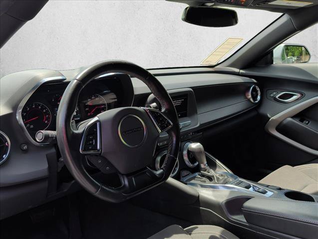 Used 2023 Chevrolet Camaro LT RWD image 9